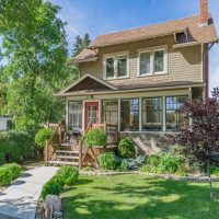 313 B 8th Street East