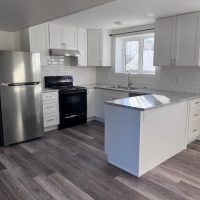 225B Montreal Ave South